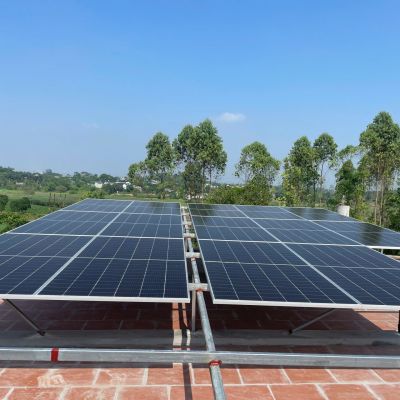 Lắp đặt hệ thống điện mặt trời có lưu trữ hệ gia đình 13.59kWp tại Phú Thọ